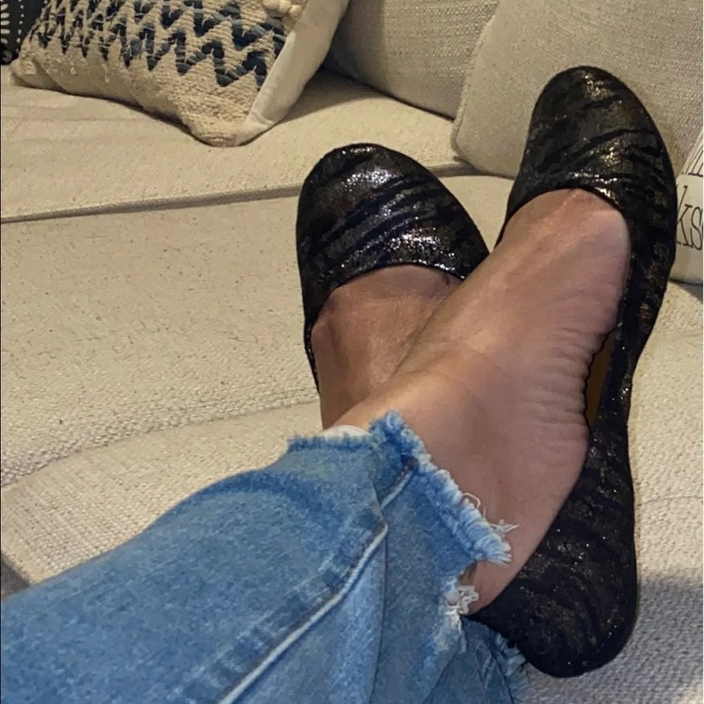 Flats - Picture 2 of 5